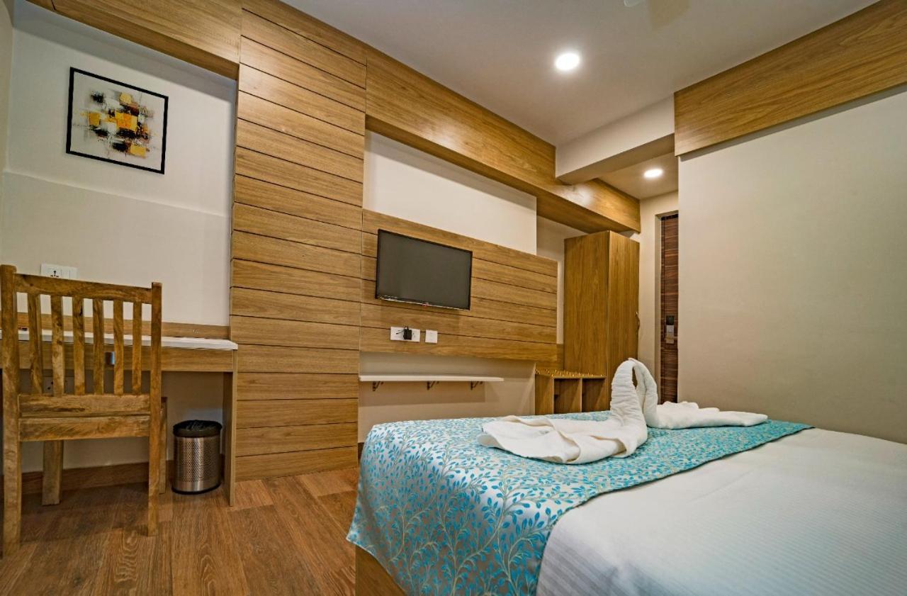 Hotel Wonder Cliff Udaipur Esterno foto